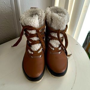 Sorel women’s Joan of Arctic Next Boot size 8.5